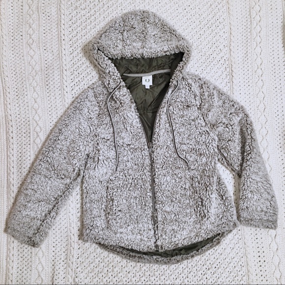 Hooded Sherpa Jacket - Picture 2 of 6